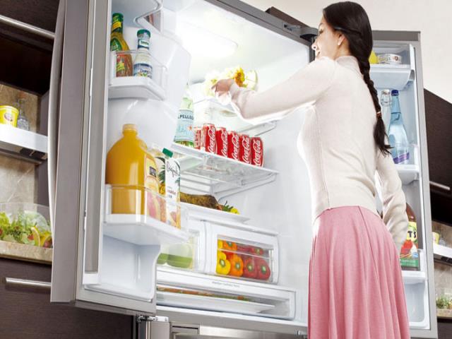 Фото на тему «Почему нельзя держать холодильник открытым?»
