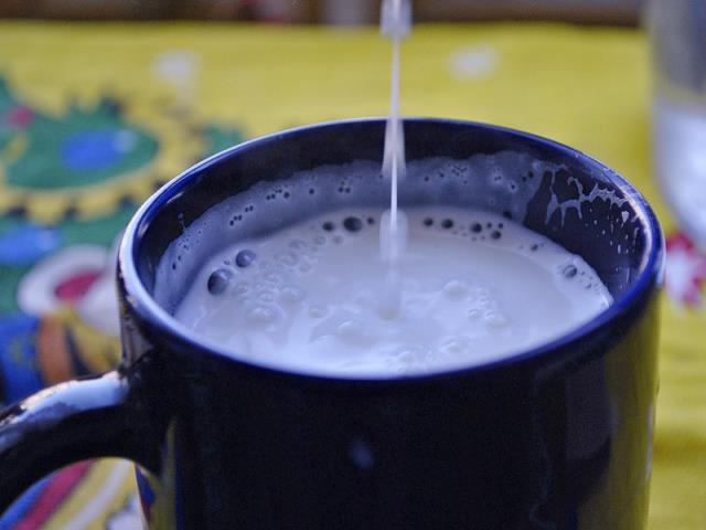 Фото на тему «Почему нельзя пить холодное молоко?»