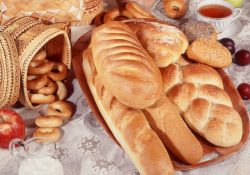 Фото на тему «Чому не можна кидати хліб?»